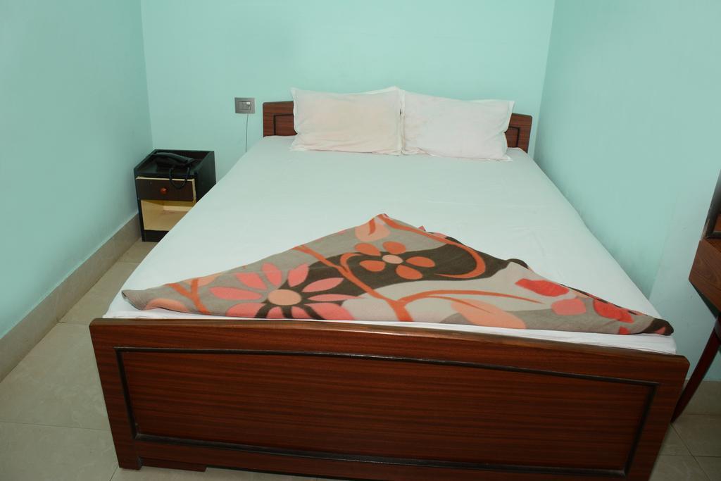 Hotel Nirmal Inn Бхубанешвар Номер фото